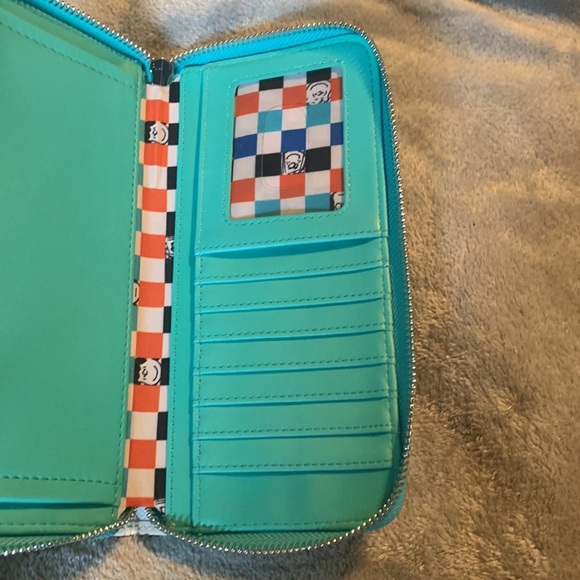 Nwt Loungefly Peanuts Wallet - Picture 3 of 4